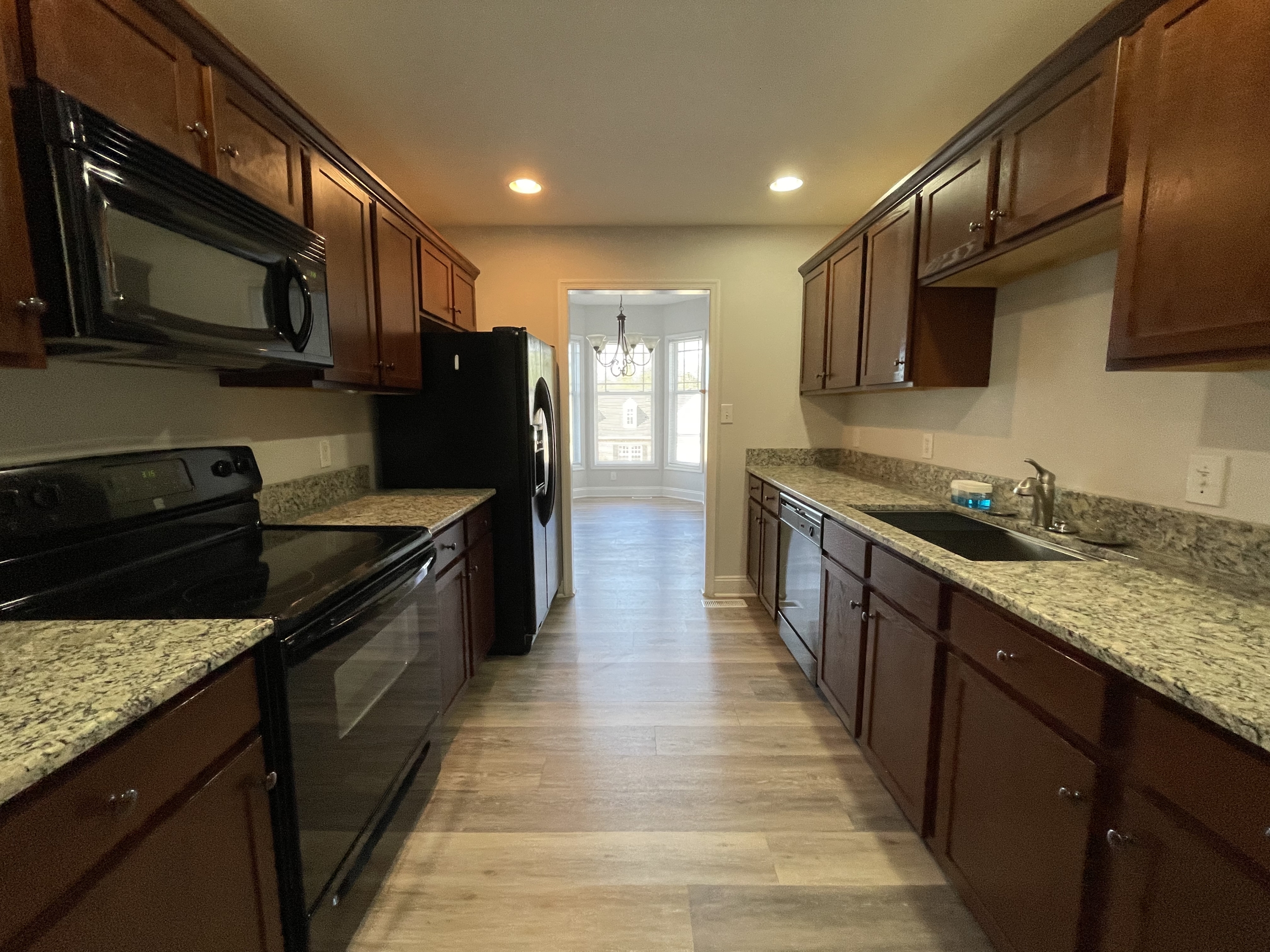 3008 Hill Street - 1